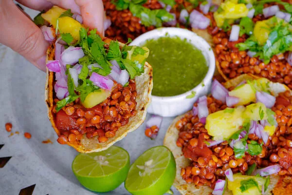 Vegan tacos al pastor made of lentils