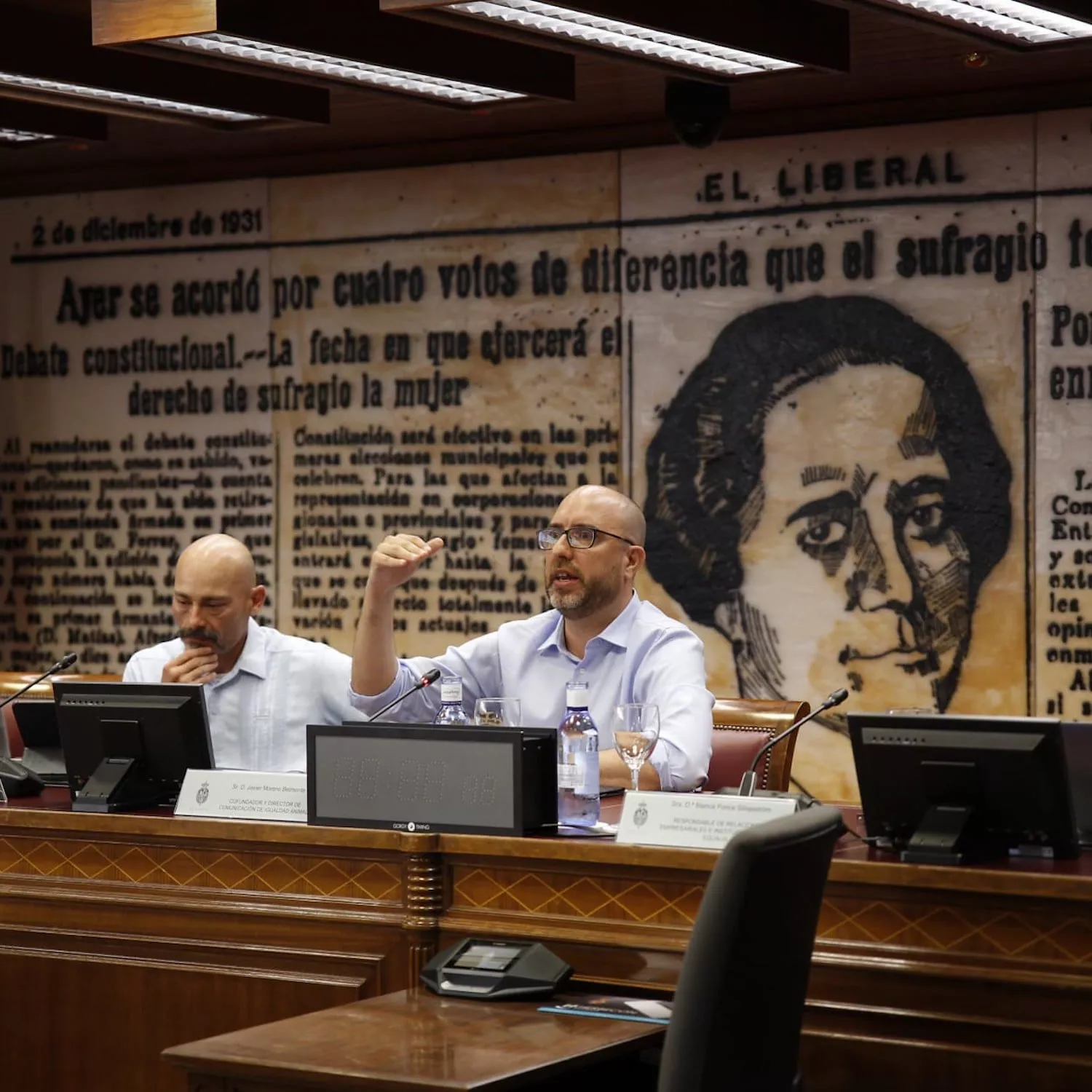 Javier Moreno, co-founder of Animal Equality, at the Spanish Senate.